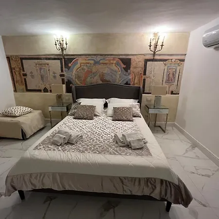 Luxury&charme Historical Center Guest house Genoa