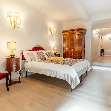 בית הארחה Luxury&charme Historical Center