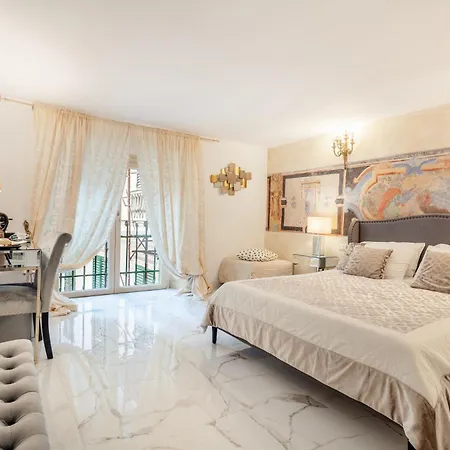 Luxury&charme Historical Center ジェノヴァ