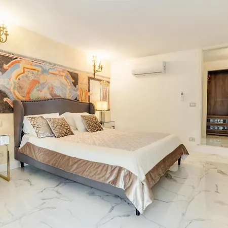 Luxury&charme Historical Center Pensionat Genua